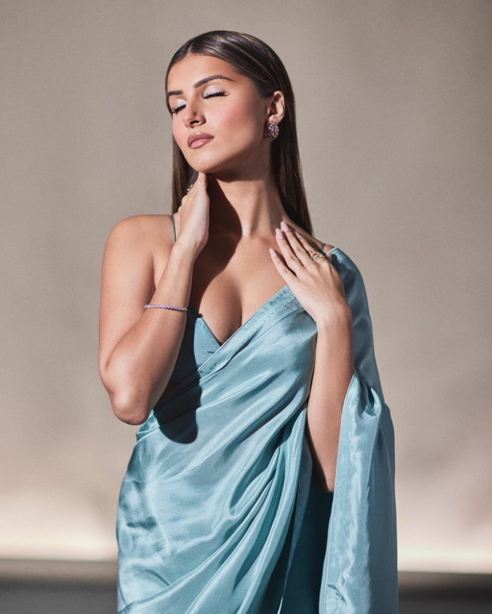 Trending Tara Sutaria: Captivating Photoshoot Moments