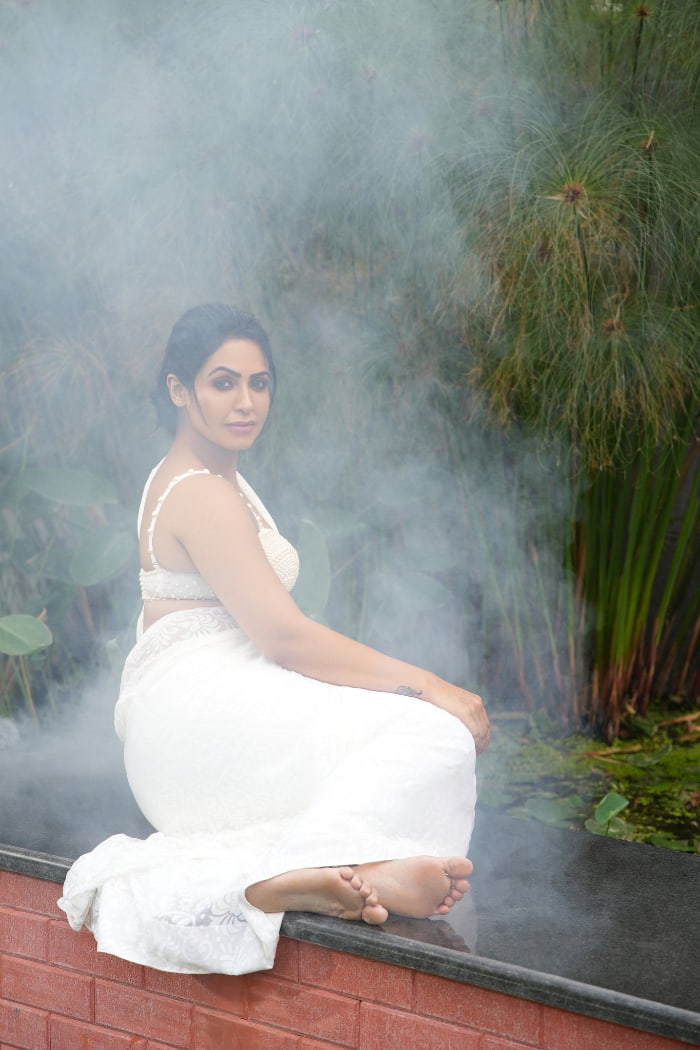 Captivating Nandini Rai: Explore Stunning Visuals with the Latest Trends!