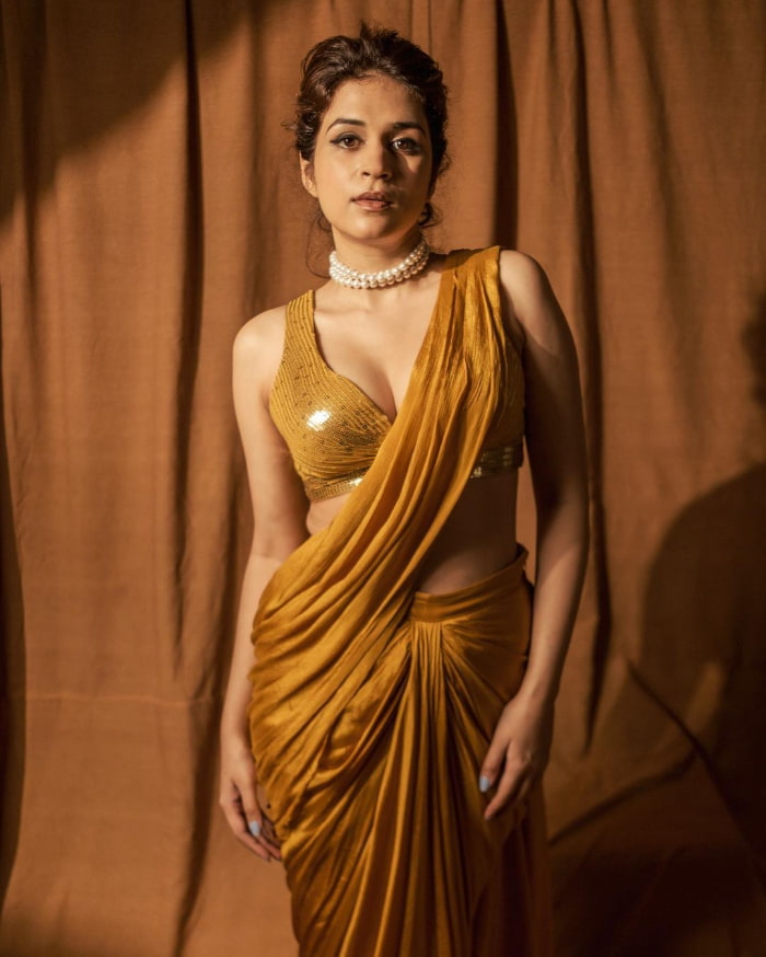 Captivating Snapshots of Shraddha Das: A Mesmerizing Gallery