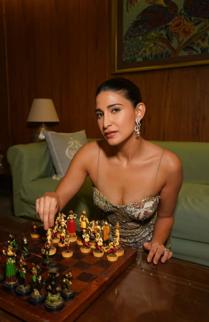 Aahana Kumra's Newest Captivating Images