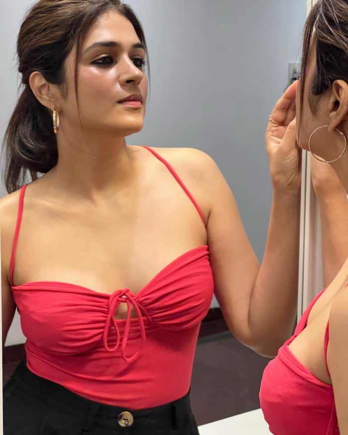  "Captivating Moments: Stunning Snapshots of Shraddha Das That Will Mesmerize You!