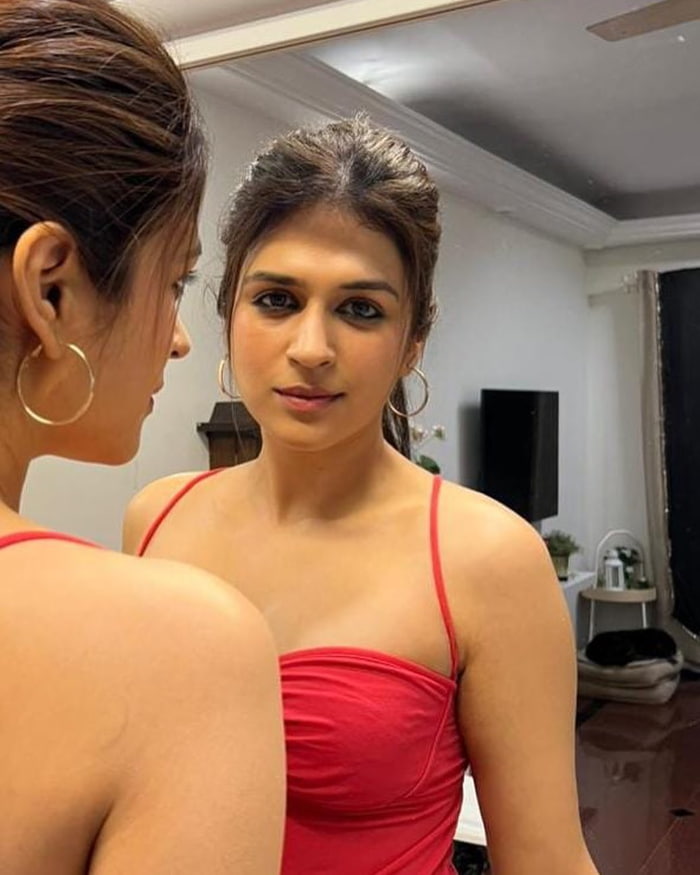  \"Captivating Moments: Stunning Snapshots of Shraddha Das That Will Mesmerize You!\"