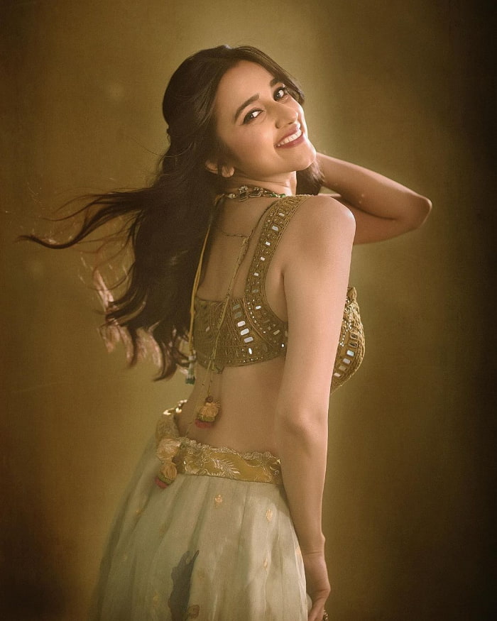 \"Captivating Nuveksha: Explore Stunning New Images Captured Recently\"