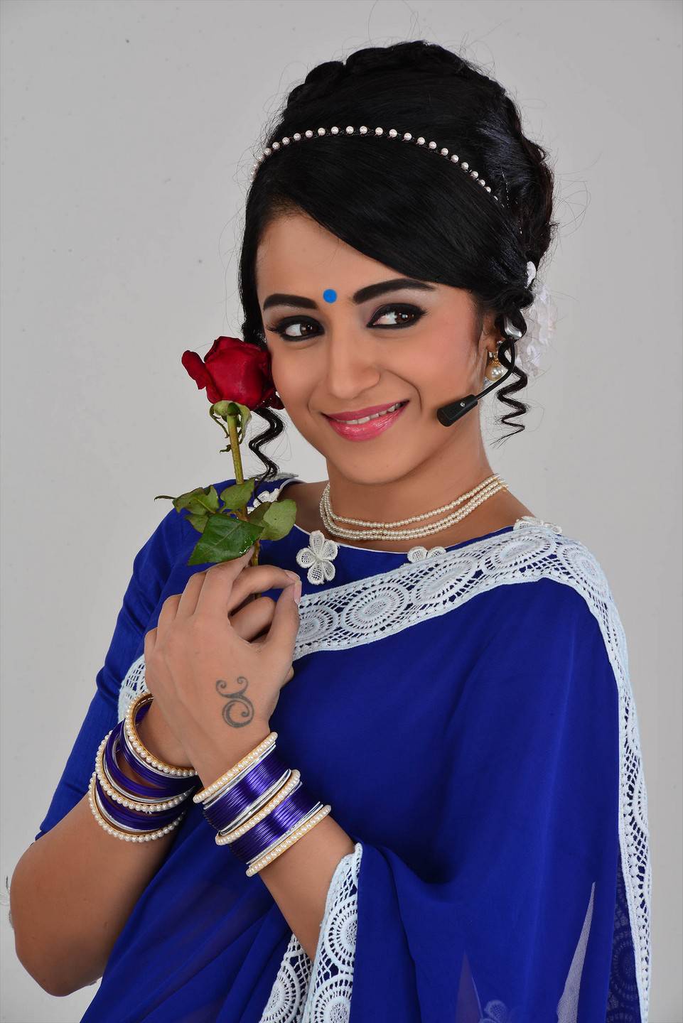 Trisha Stills from Nayaki Movie