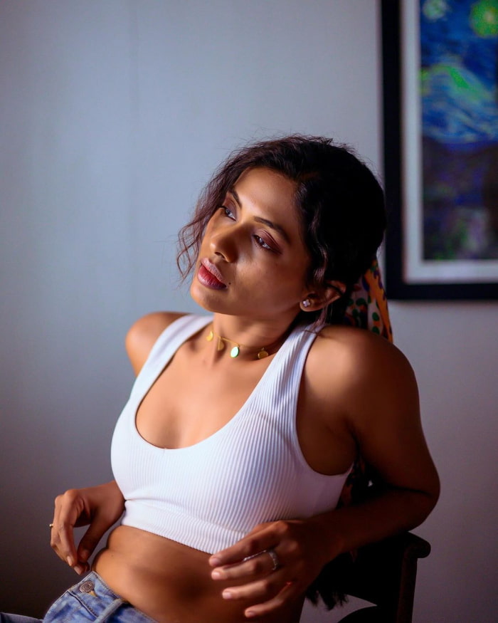 \"Captivating Shots of Anjali Patil: A Visual Delight!\"