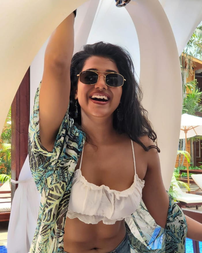 Stunning Shilpa Manjunath Stills: A Captivating Photo Collection