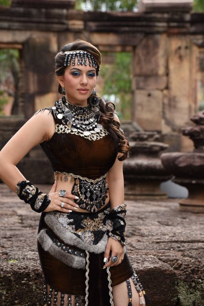 Puli Tamil Movie Stills | Vijay, Hansika, Sridevi