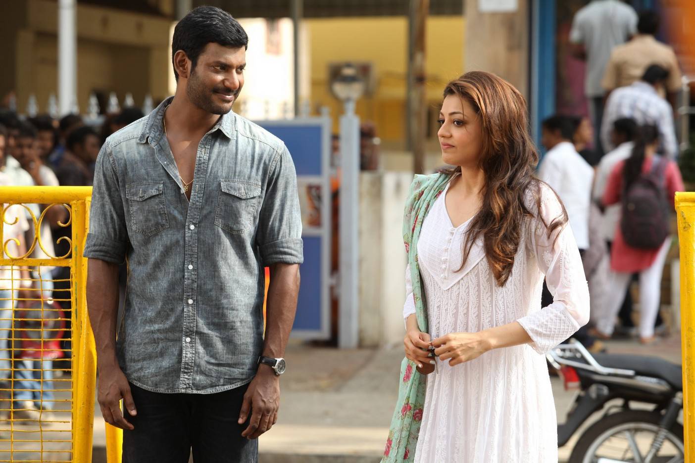 Paayum Puli Tamil Movie Stills Starring Vishal, Kajal Aggarwal