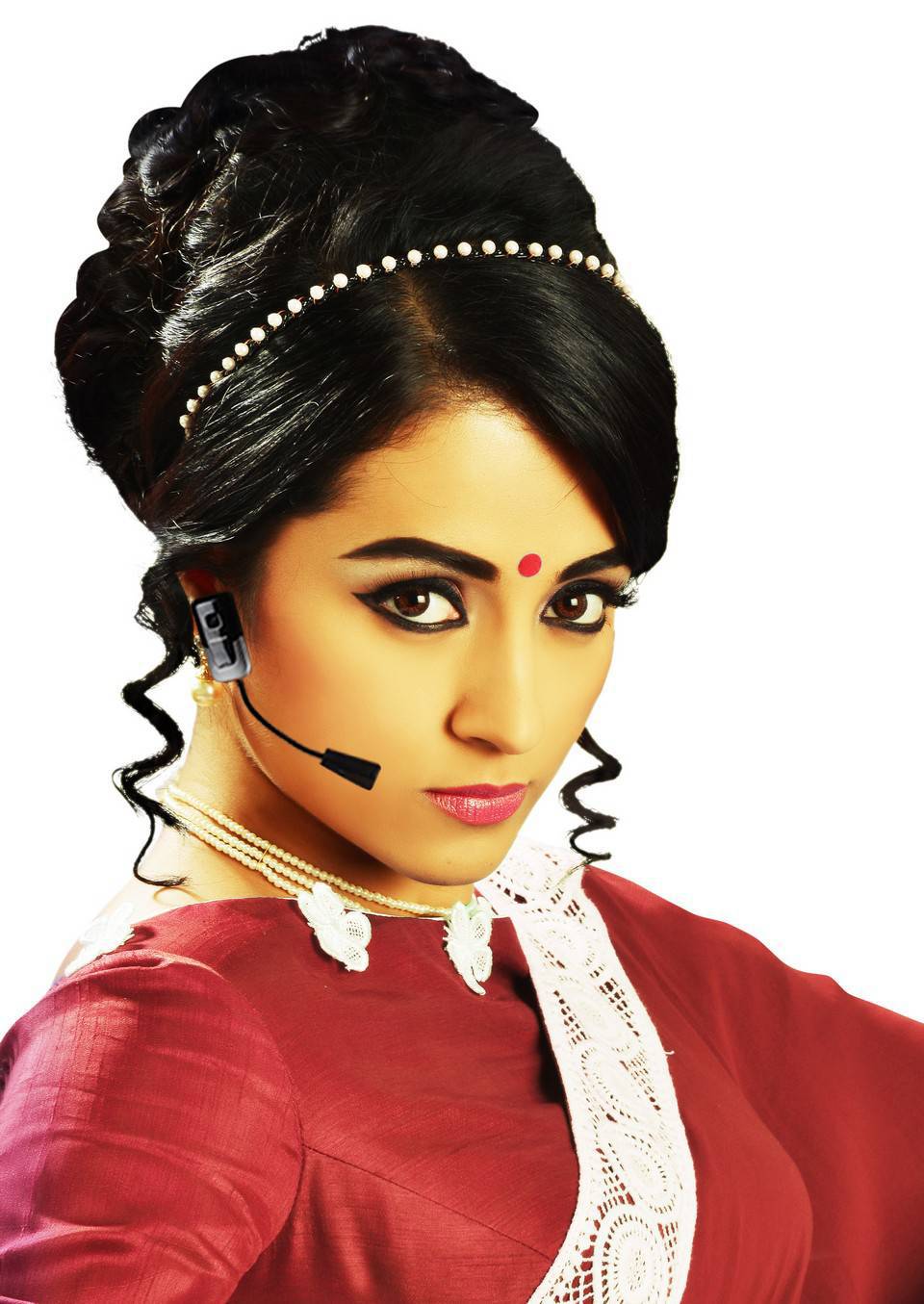 Beautiful Trisha New Stills from Nayaki Movie