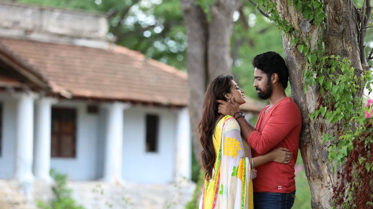 Ashish Gandhi and Diksha Panth Stills From O Sthree Repu Raa Movie