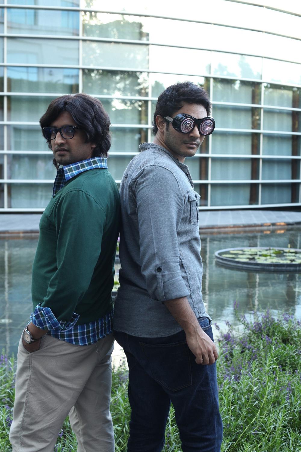 Vaaliba Raja Tamil Movie Stills | Sethu, Santhanam