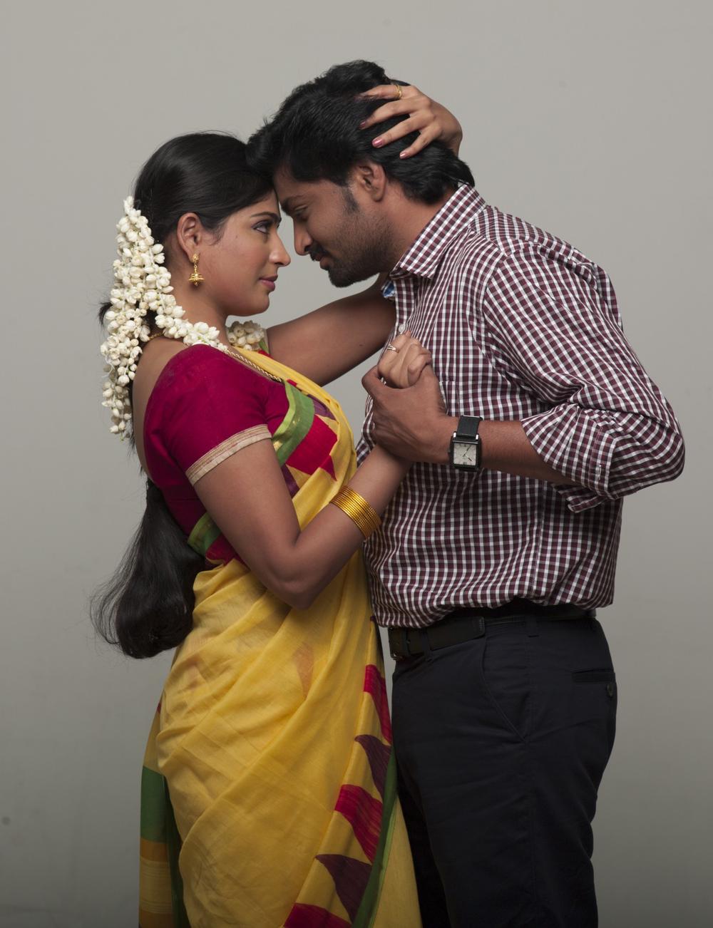 Vennila Veedu Tamil Movie Stills - Mirchi Senthil, Vijayalakshmi