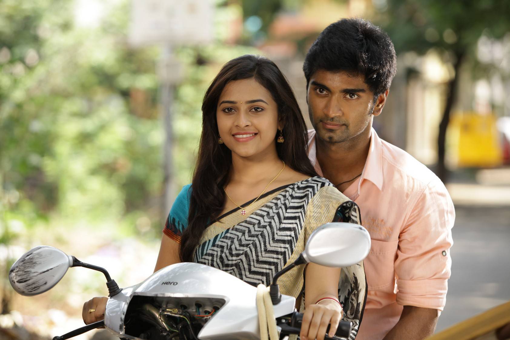 Eetti Tamil Movie Stills | Atharvaa, Sri Divya