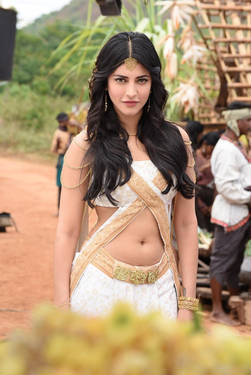 Puli Movie Stills | Vijay, Hansika, Shruti, Sridevi, Sudeep