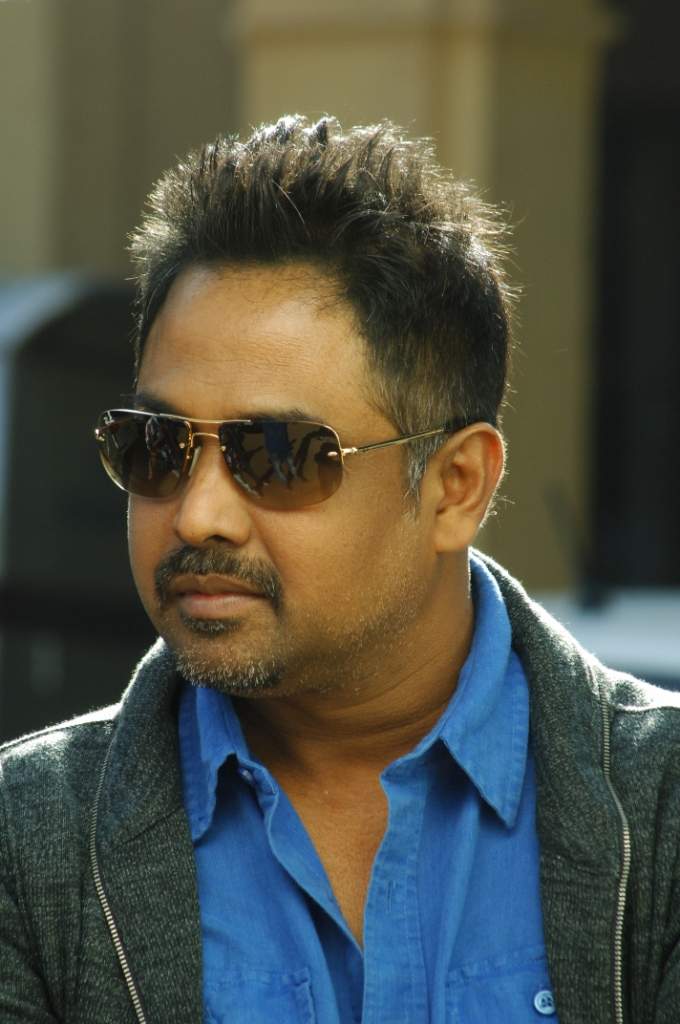 Lingusamy to enter Bollywood with a remake