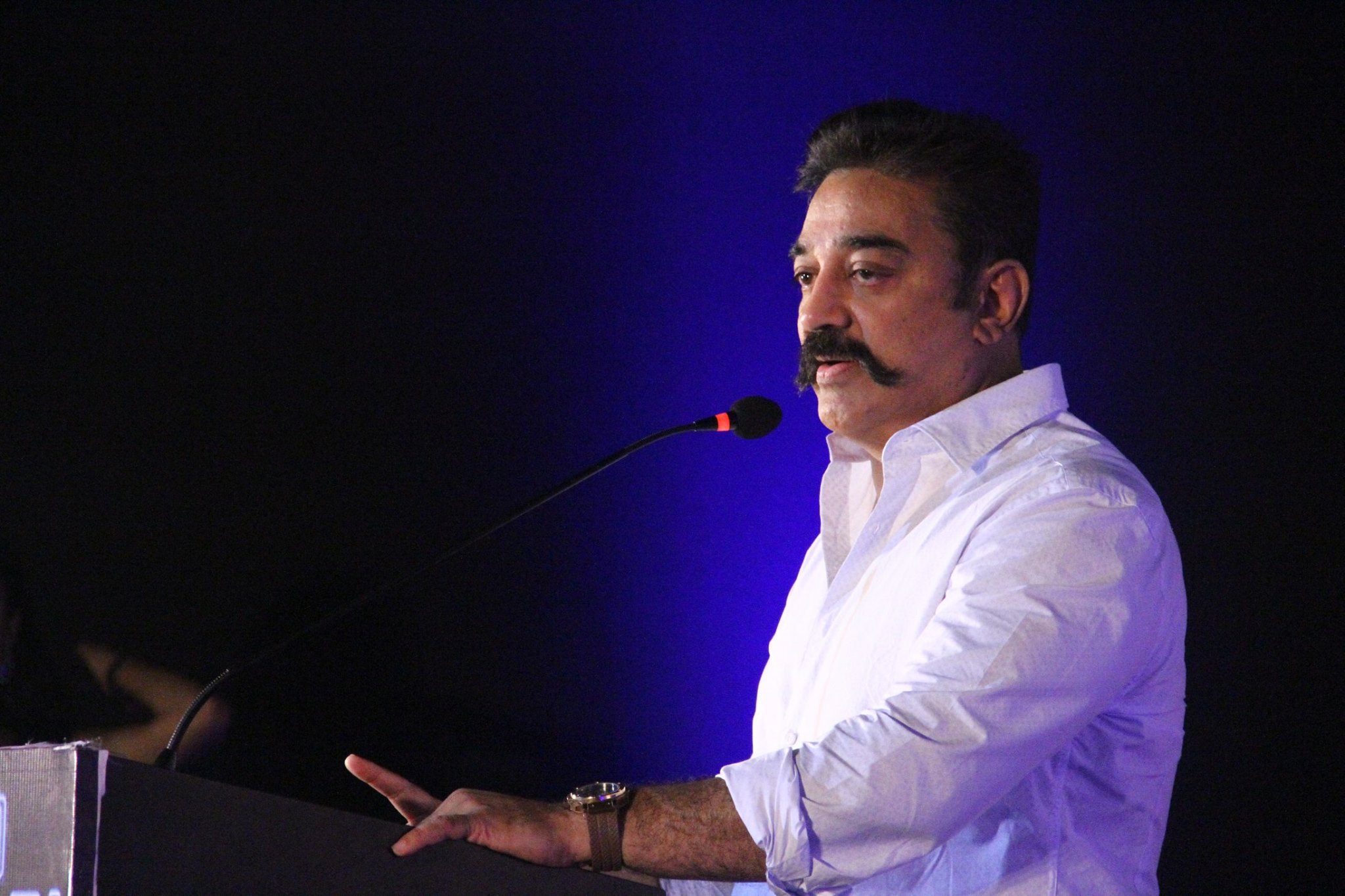 New genre music sung by Kamal in Thoongavanam