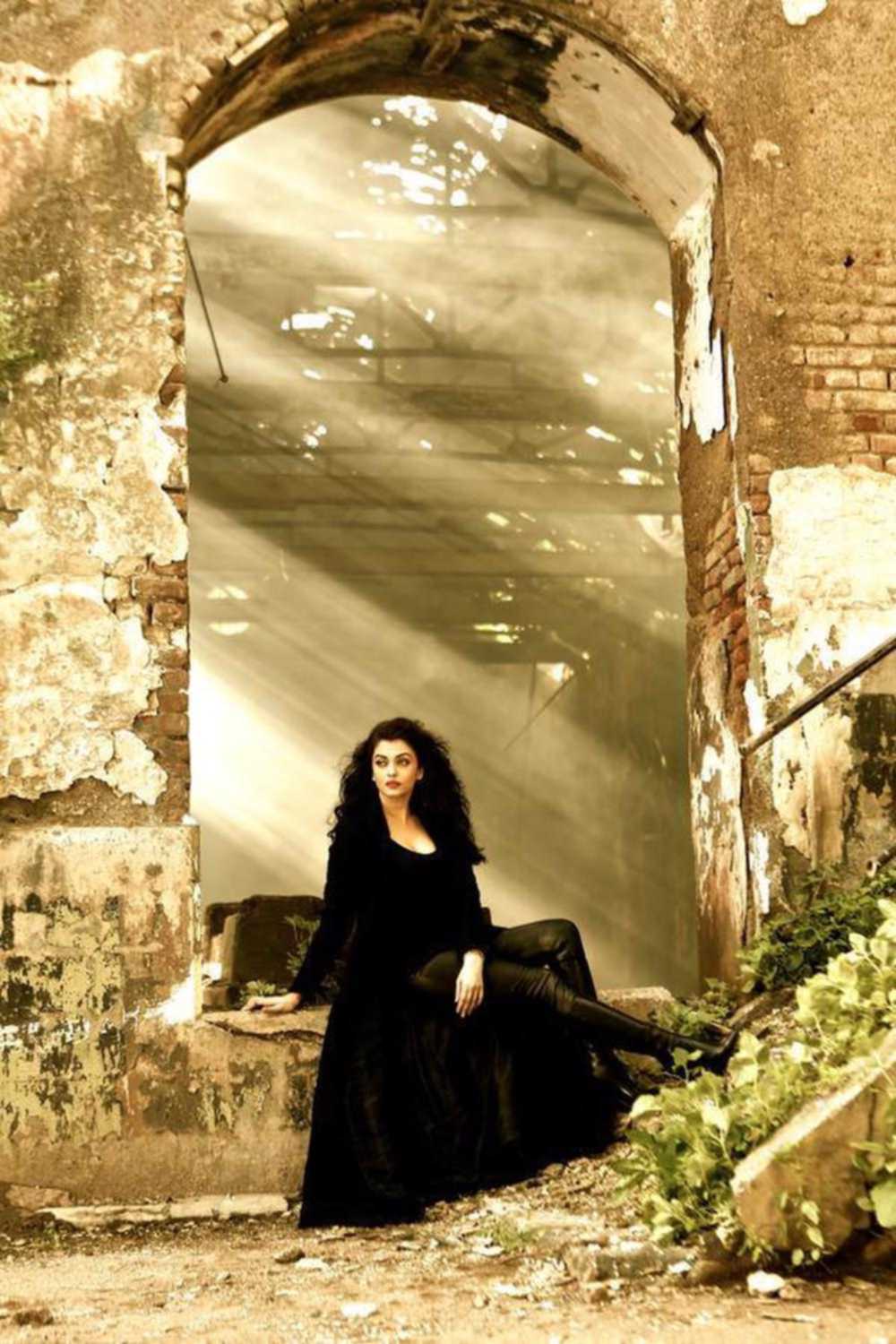 Aishwarya Rai’s Jazbaa does an average business