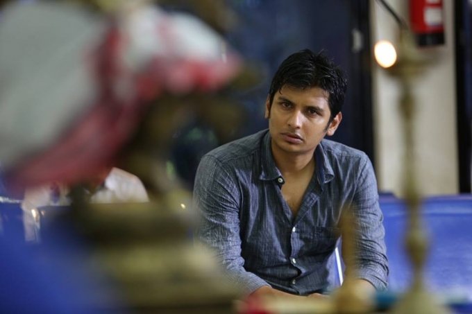 Jiiva & Hansika does special appearance in Inji Iduppazhagi