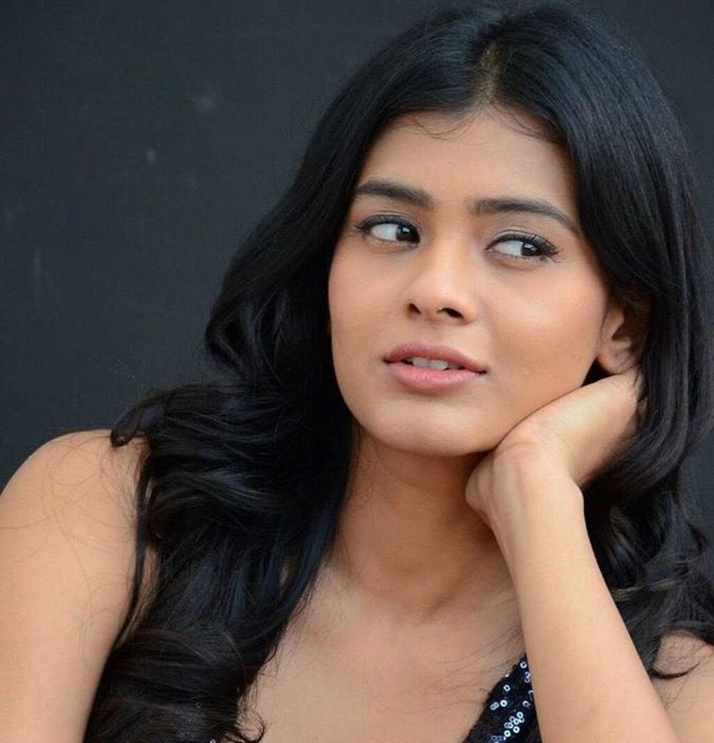 Kumari 21 F actress in Nannaku Prematho ?