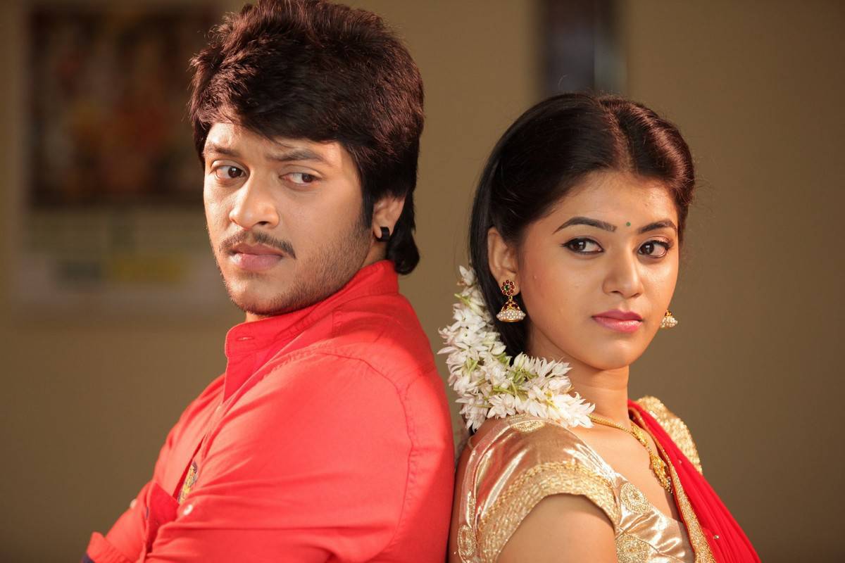 Titanic Telugu Movie Stills | Rajeev Saluri, Yamini Bhaskar