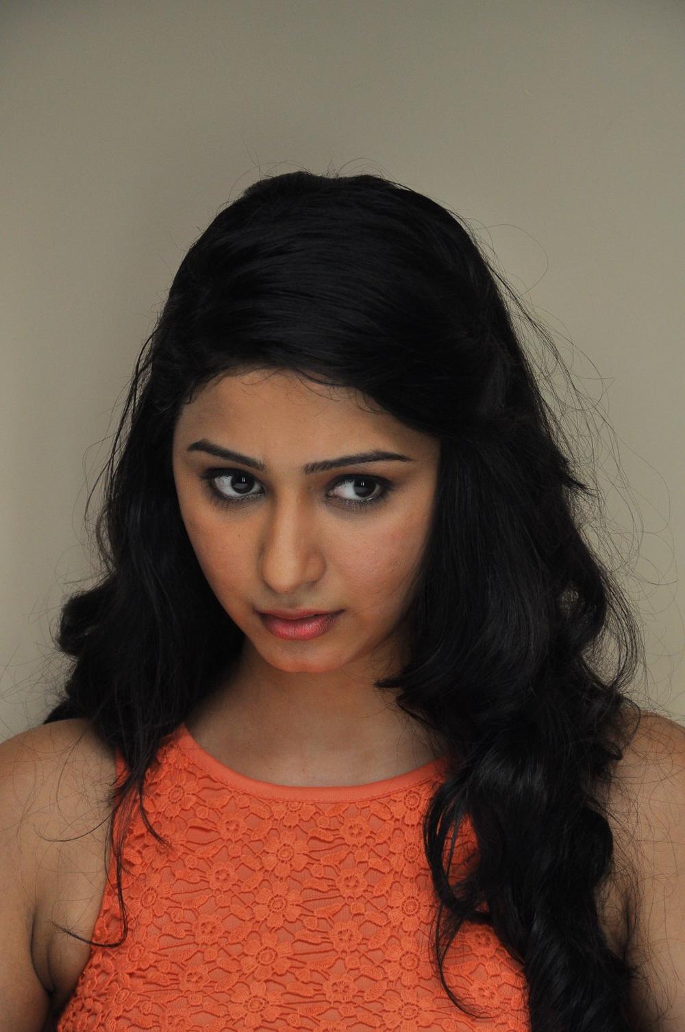 Peigal Jaakkirathai Movie Stills | Jeevarathnam, Eshanya, Motta Rajendran