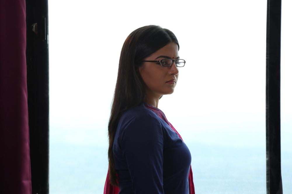 Waqima Gabbi stills from Maalai Nerathu Mayakkam