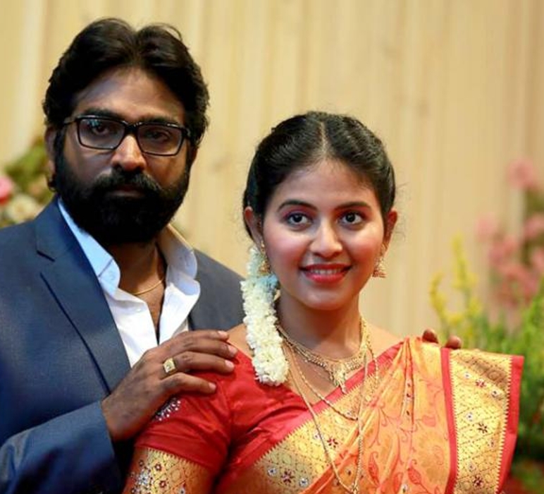Titbits of Iraivi story leaked by Karthik Subbaraj