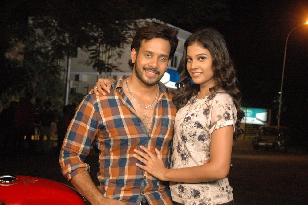 Ennodu Vilayadu Tamil Movie Stills | Bharath, Chandini Tamilarasan