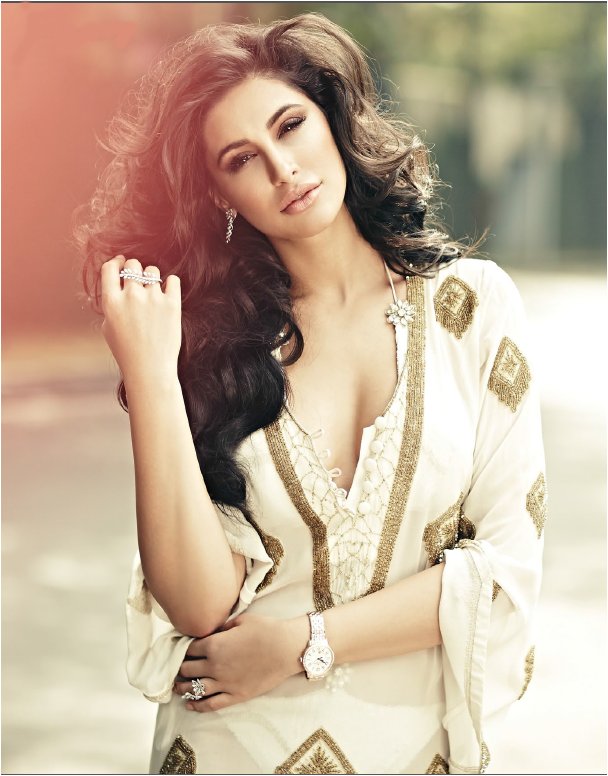 Nargis Fakhri gets 2 million fans on Instagram