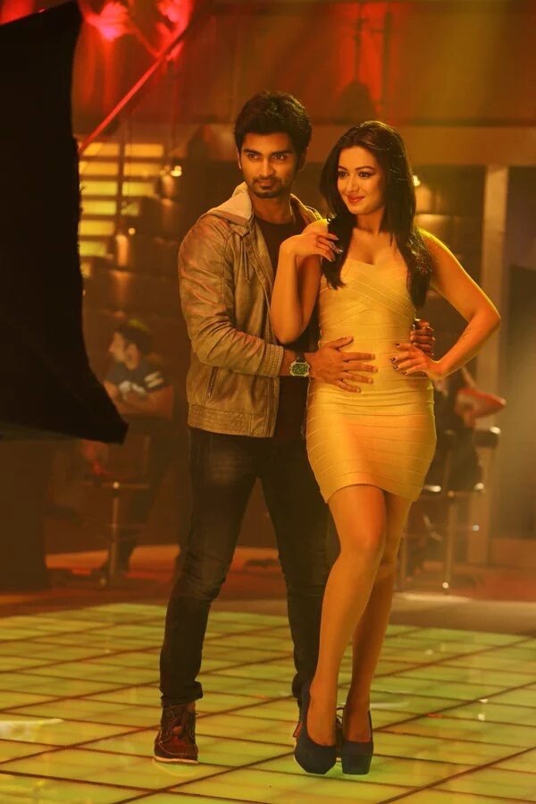Kanithan Movie Stills | Atharvaa, Catherine Tresa
