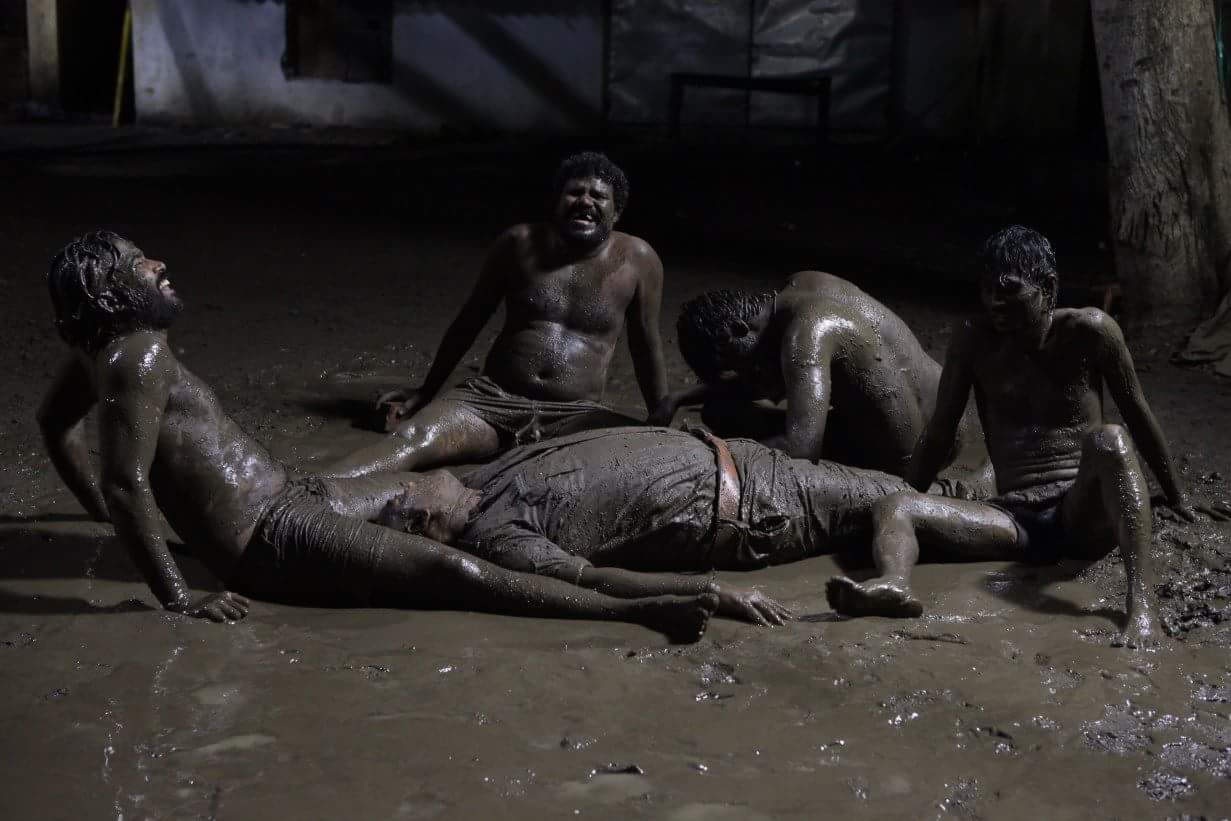 Visaranai Tamil Movie Stills | Attakathi Dinesh, Aadukalam Murugadoss