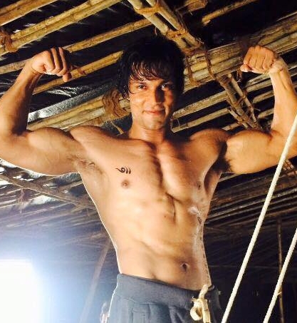 Randeep Hooda's From 94 kilos of Do Lafzon Ki Kahani‬ to 66 kilos for Sarbjit‬