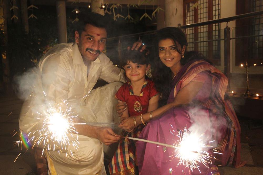 Aarathu Sinam Tamil Movie Stills | Arulnithi, Aishwarya Rajesh