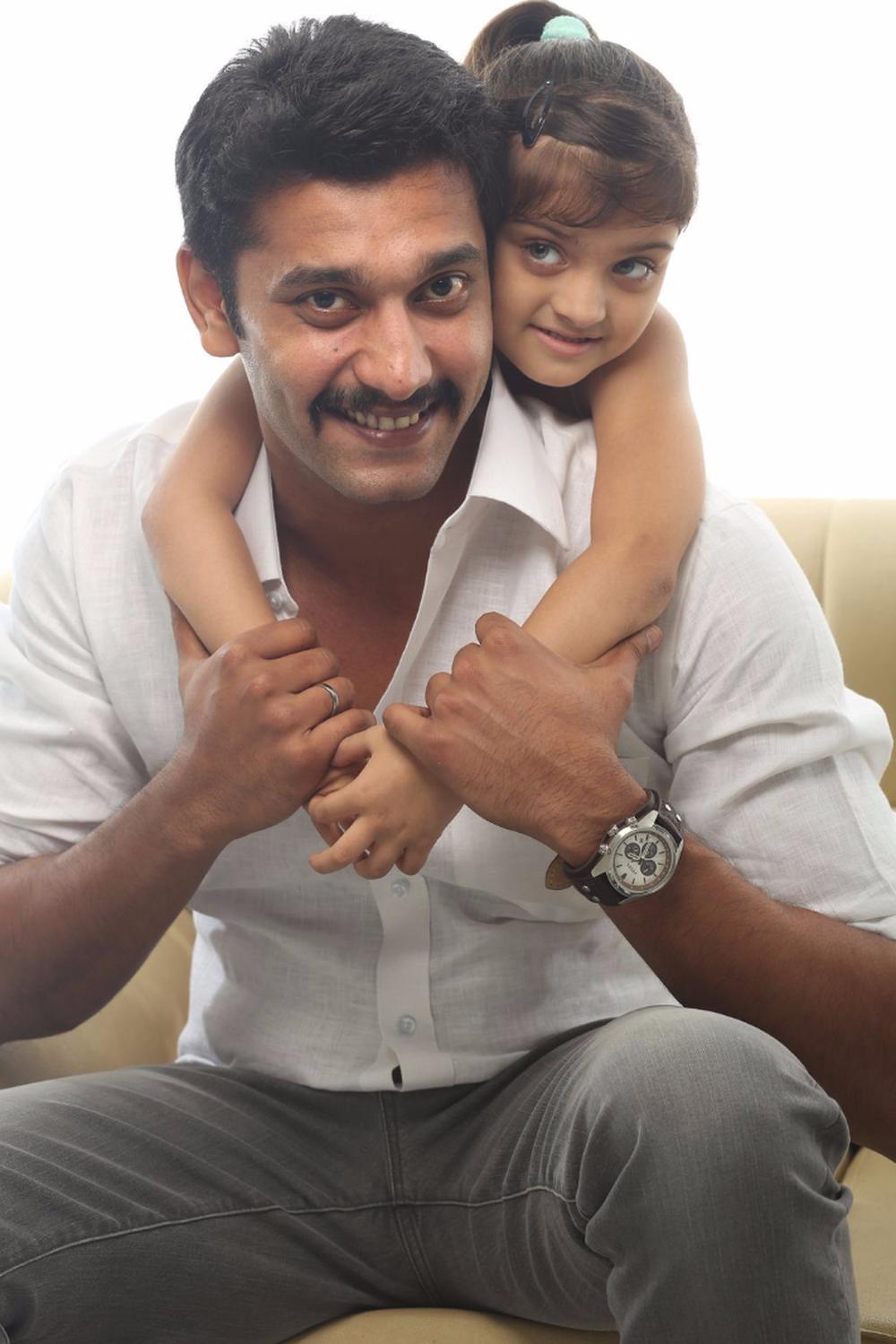 Aarathu Sinam Tamil Movie Stills | Arulnithi