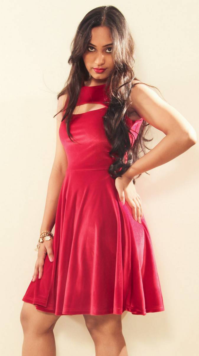 Actress Vennela Stills From Veeri Veeri Gummadi Pandu 