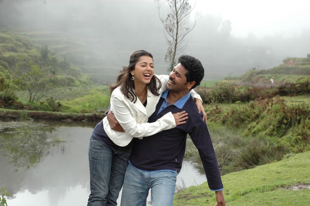 Kalavaadiya Pozhuthugal Tamil Movie Stills | Prabhu Deva | Bhoomika Chawla
