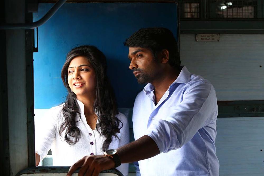 Kadhalum Kadanthu Pogum Movie Stills -  Vijay Sethupathi, Madoona Sebastian