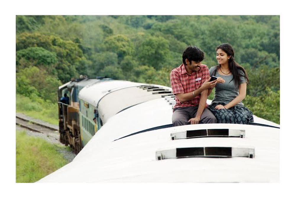 Dhanush, Keerthi Suresh in Movie Mirattu