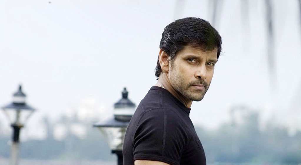 Vikram gets a friend in Iru Mugan
