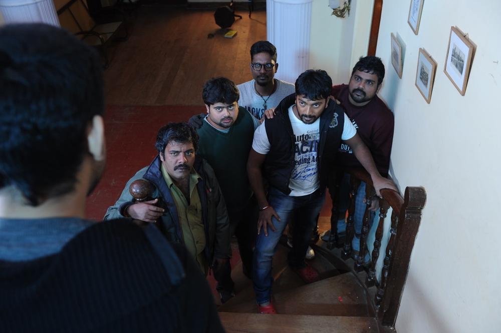 Darling 2 Tamil Movie Stills | Kalaiyarasan, Kaali Venkat, Arjunan, Ramdoss 