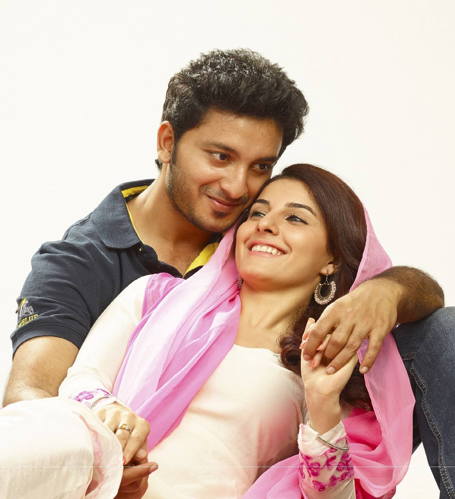 Meendum Oru Kadhal Kadhai Tamil Movie Stills | Walter Philips, Isha Talwar