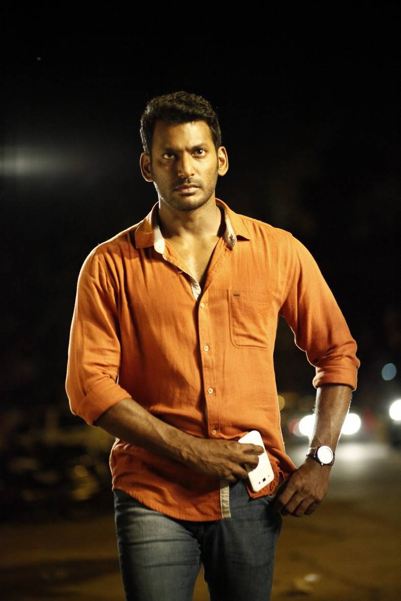 Vadivelu has come back ! With Vishal !!
