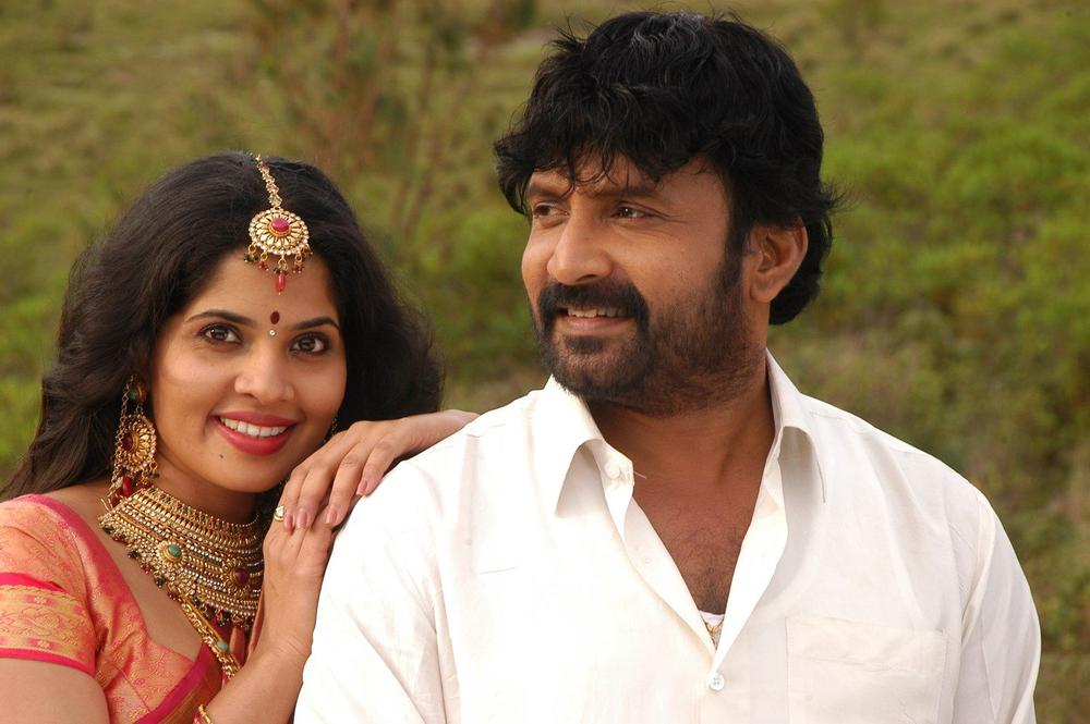 Avan Aval Tamil Movie Stills | Deevika Madhavan, Vignesh