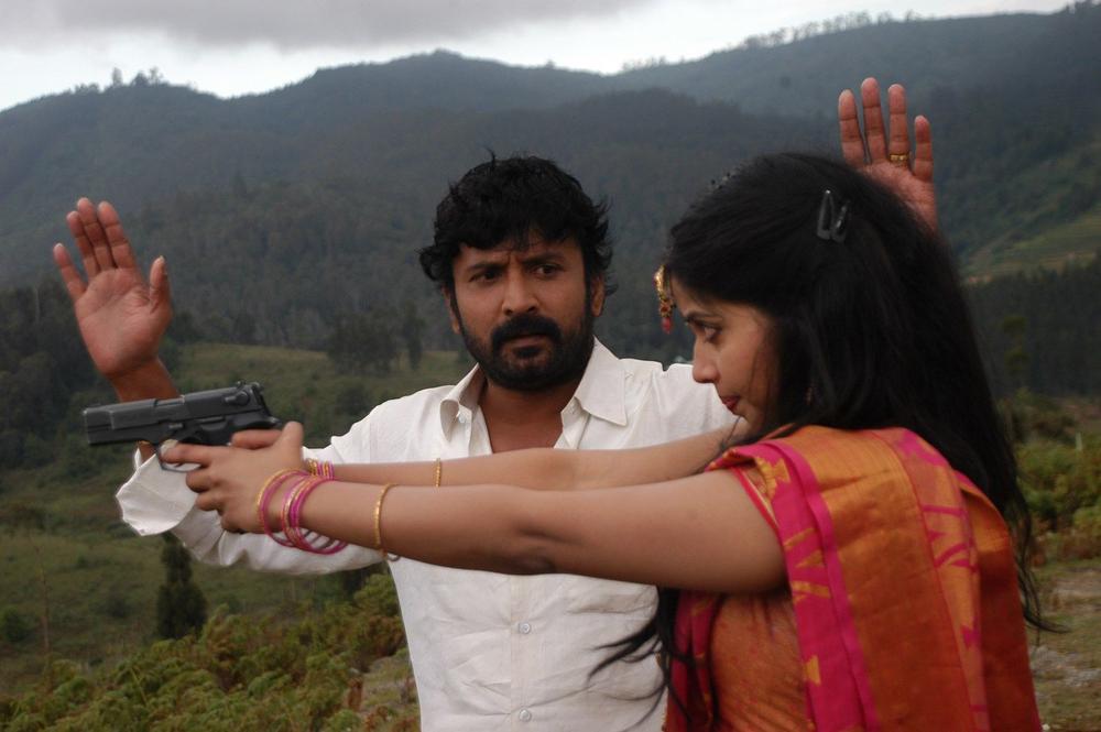 Avan Aval Tamil Movie Stills | Deevika Madhavan, Vignesh