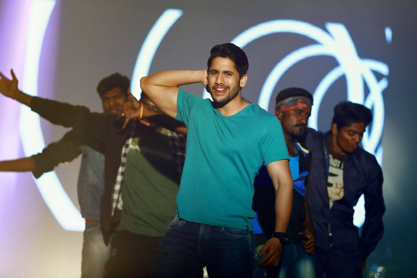 Saahasam Swaasaga Saagipo Movie Latest Stills
