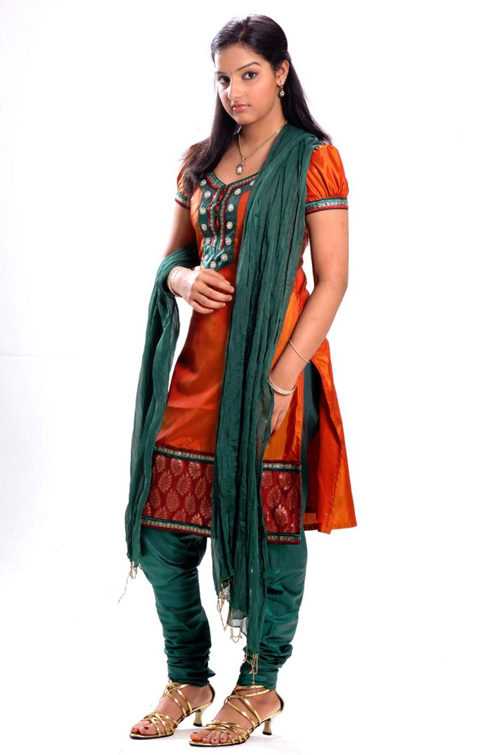 Nijama Nizhala Tamil Movie Stills