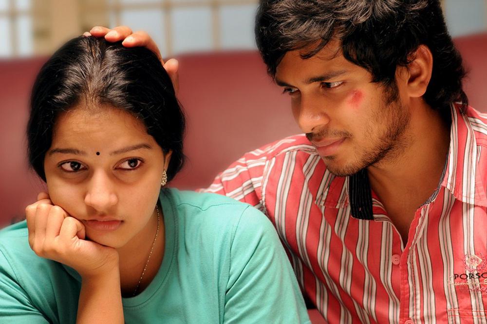 Nijama Nizhala Tamil Movie Stills |  Akhil Kumar, Malavika Menon