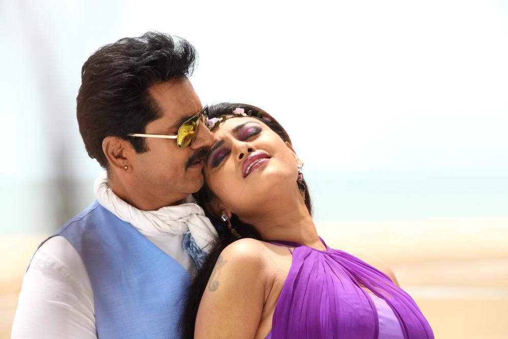 Sandamarutham Tamil Movie Stills | Sarath Kumar | Ooviya
