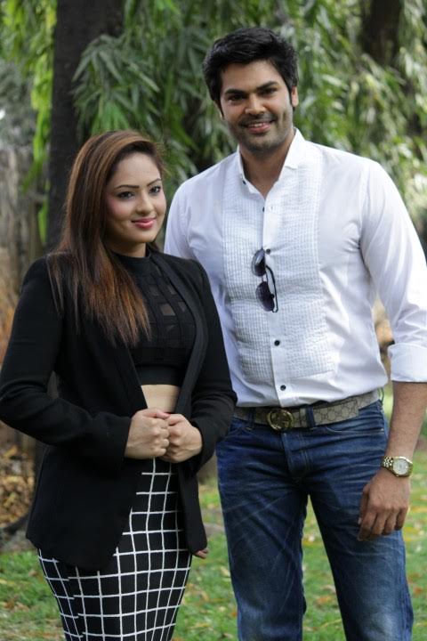 7 Naatkal Press Meet Stills | Sakthi Vasu, Nikesha Patel