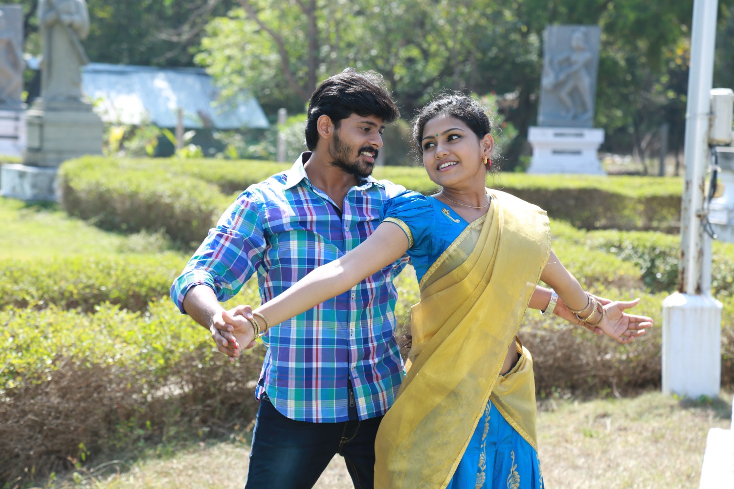 Inniya Thalaimurai Tamil Movie Stills | Ashwin Kumar, Manishajith